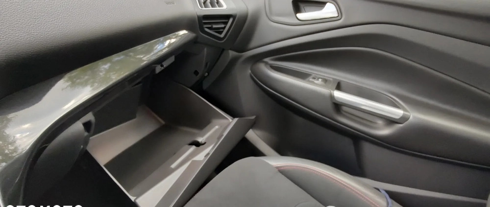Ford Kuga cena 104900 przebieg: 99447, rok produkcji 2018 z Tychy małe 254